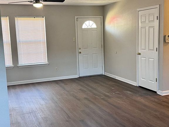 3rd image of 14166 Joan Dr