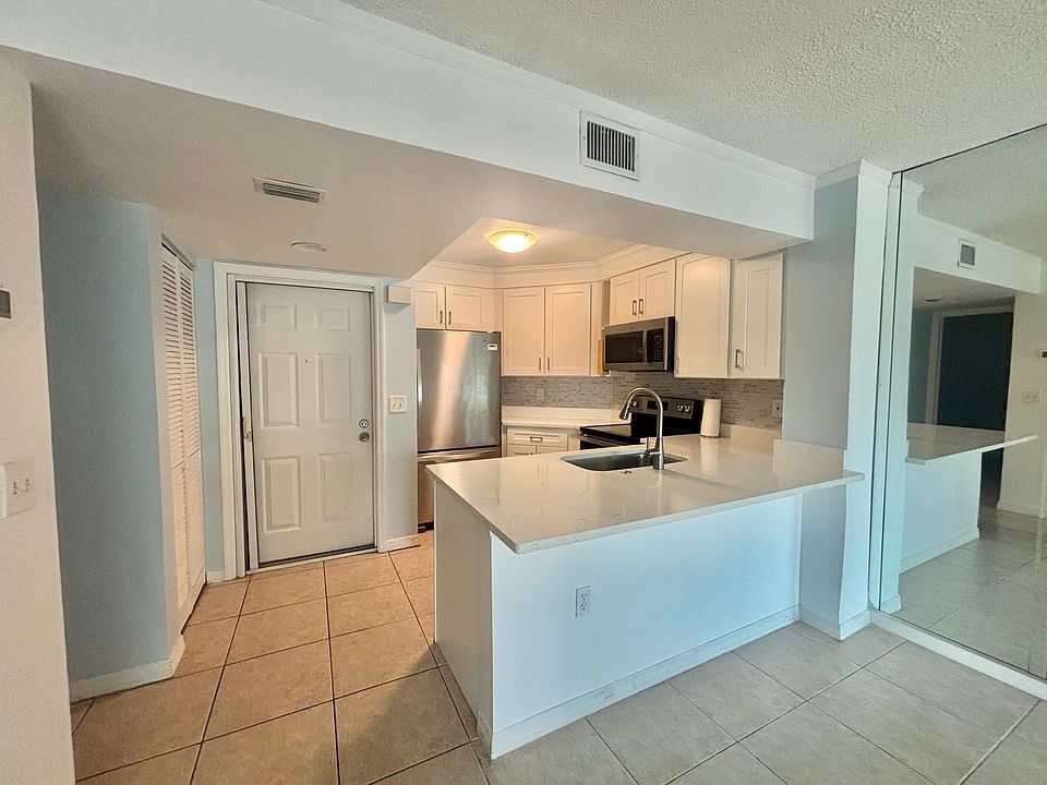 1st image of 6825 Stonesthrow Cir N APT 1103