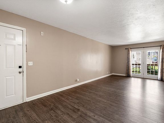 2nd image of 420 Elysian Fields Rd APT E8