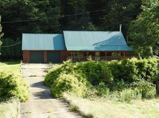 132 Walker Rd, Apollo, PA 15613