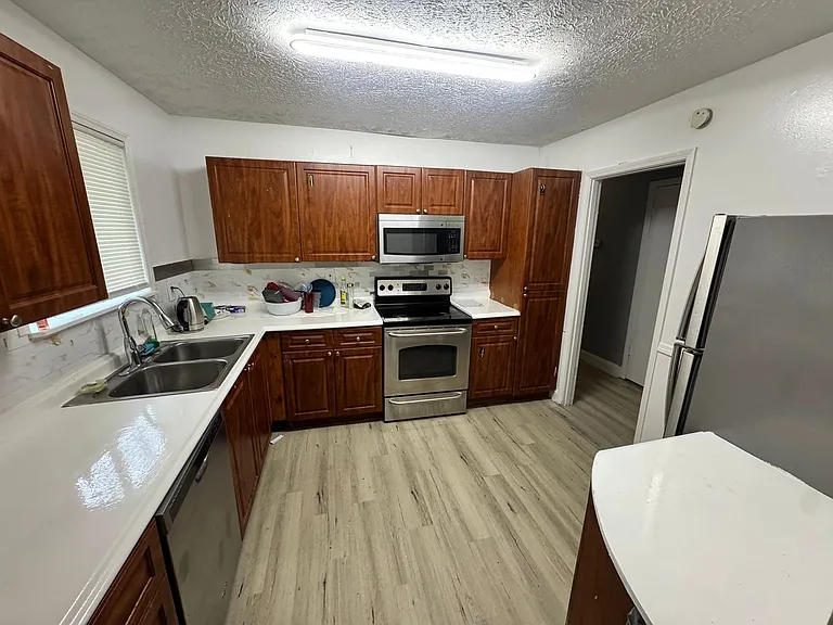 6665 Cedar Hurst Trl — Photo 16