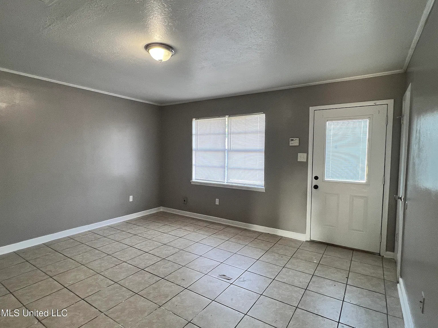 4 bed, 2.0 bath, 1485 sqft, $1,650 — Photo 2