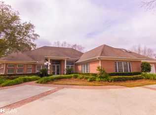 3643 Village Ln, Gulf Shores, AL 36542