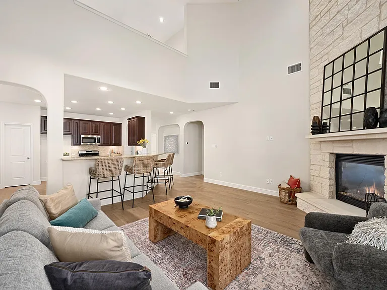 8620 Alophia Dr — Photo 7