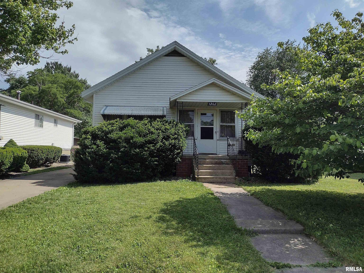 1262 W Losey St, Galesburg, IL 61401 | Zillow