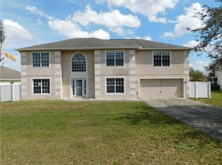 1954 Thorngate Ln, Mascotte, FL 34753