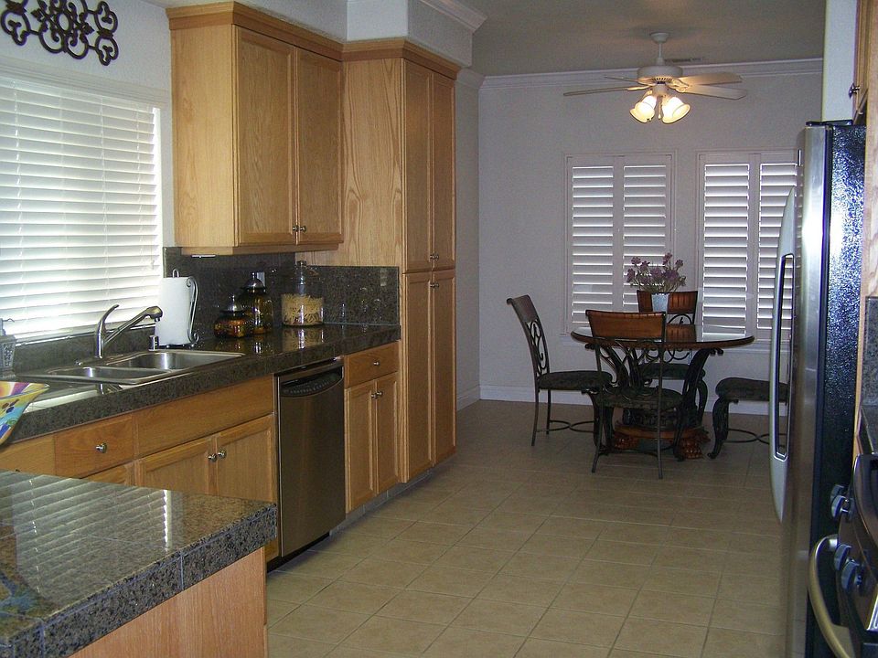2nd image of 2926 Heritage Oak Way