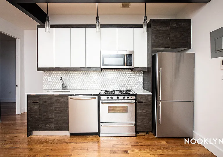 308 Jefferson St #2F — Photo 3