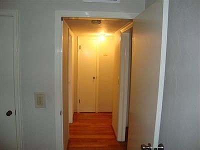 5th image of 4347 Kenmore Dr S
