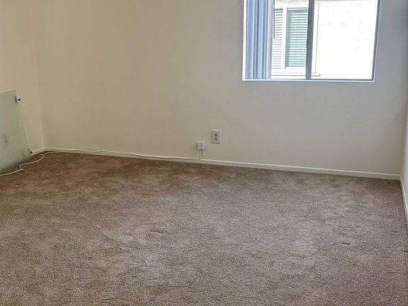 5th image of 1219 N Columbus Ave APT 304