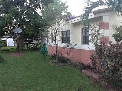2nd image of 6468 SW 28th St