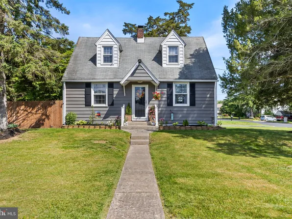 403 Oak Ave, Blackwood, NJ 08012