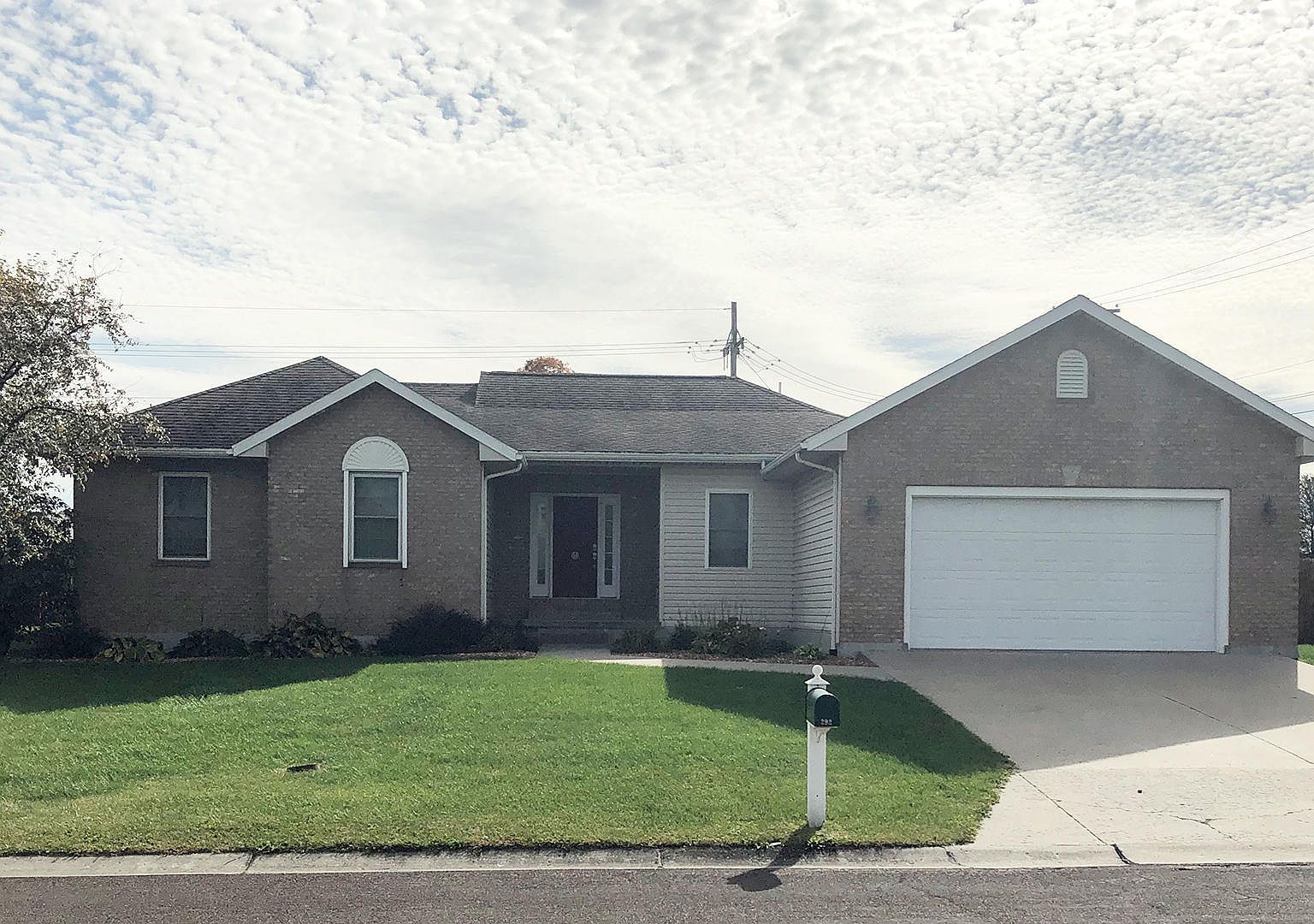 292 E Meadow Ln, Marshall, MO 65340 Zillow