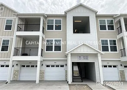 947 W Coral Charm Way #K302 — Photo 1