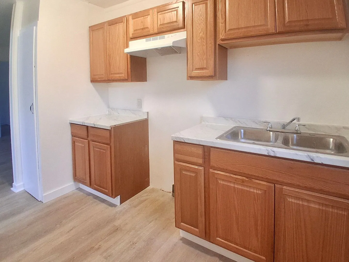 Charming Ranch Home For Rent In Upper Deerfield $1800 — Photo 4