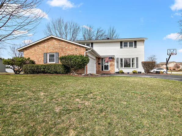 1215 Stratford Dr W, Bourbonnais, IL 60914