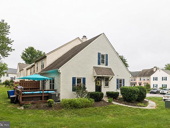 2nd image of 1101 Asmore Way