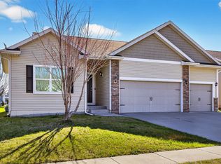 434 S 82nd St, West Des Moines, IA 50266