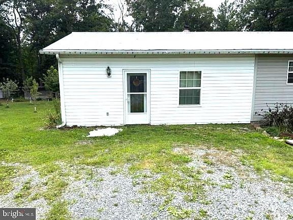2nd image of 730 Grizzly Rd
