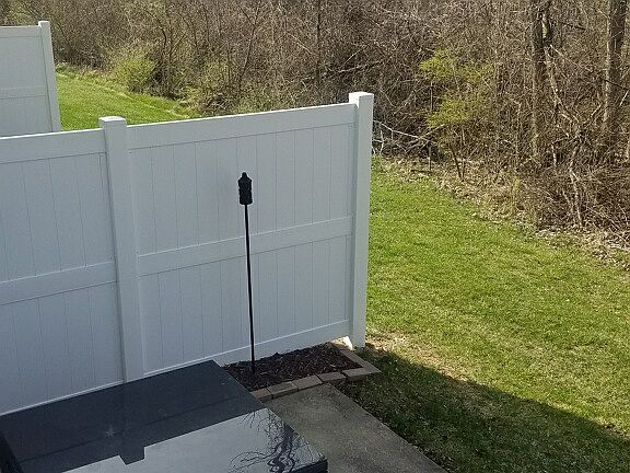 back patio w/ privacy fence