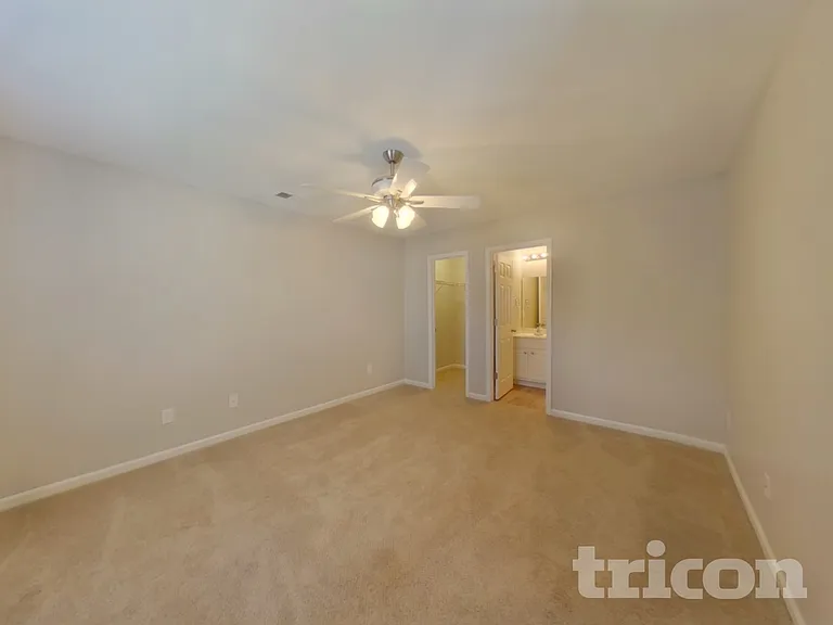 226 Blazer Dr — Photo 9