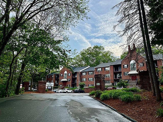 1st image of 1 Louisburg Sq APT 7
