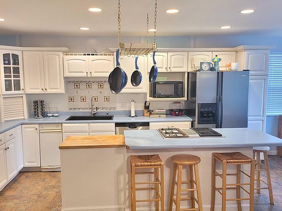 5th image of 118 Archelle Dr