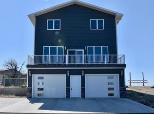 702 W 2nd Ave, Fort Pierre, SD 57532
