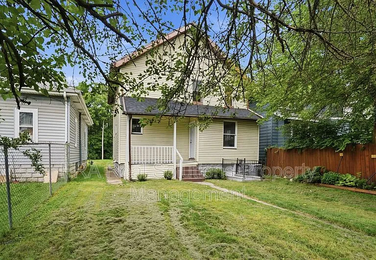 394 S Guilford Ave — Photo 42