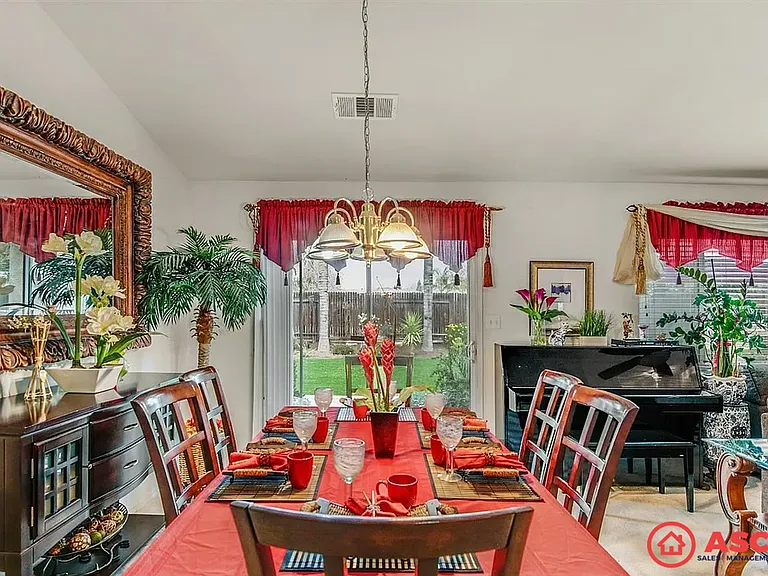 10208 Pyramid Peak Dr — Photo 6