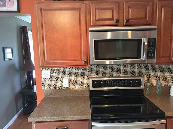 4th image of 2281 Rainbow Dr NE