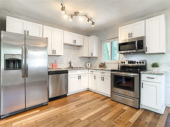 5th image of 785 28th Ave S