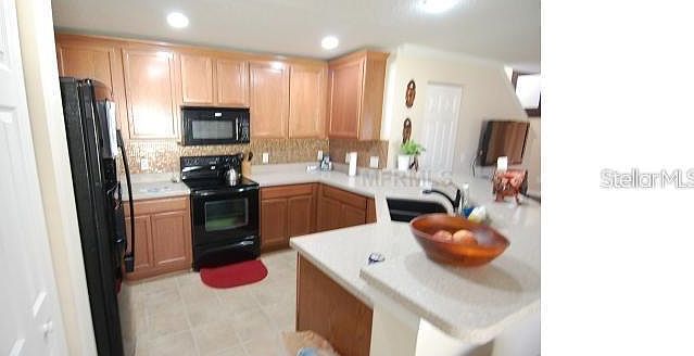 2nd image of 6955 Hawthorne Trace Ln