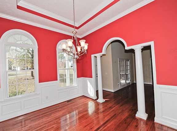 5th image of 601 Madelyn Dr