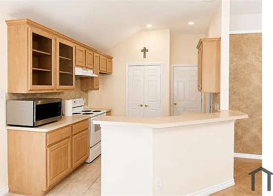 5601 Lawnsberry Dr — Photo 7