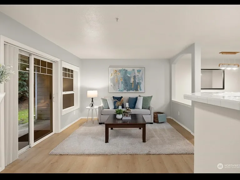 18501 SE Newport Way #G133 — Photo 5