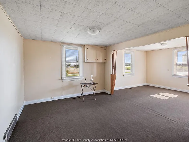9700 Walker Rd — Photo 17