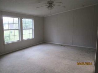 10777 Creekside Dr E, Irvington, AL 36544