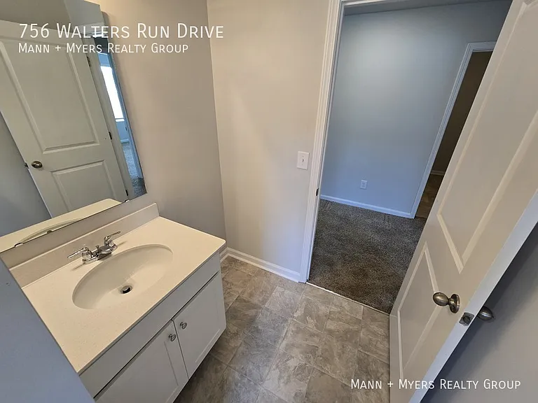 756 Walters Run Dr — Photo 32