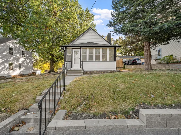 214 Bell Ave, Des Moines, IA 50315