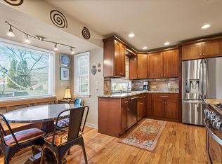 4367 N Marlborough Dr, Milwaukee, WI