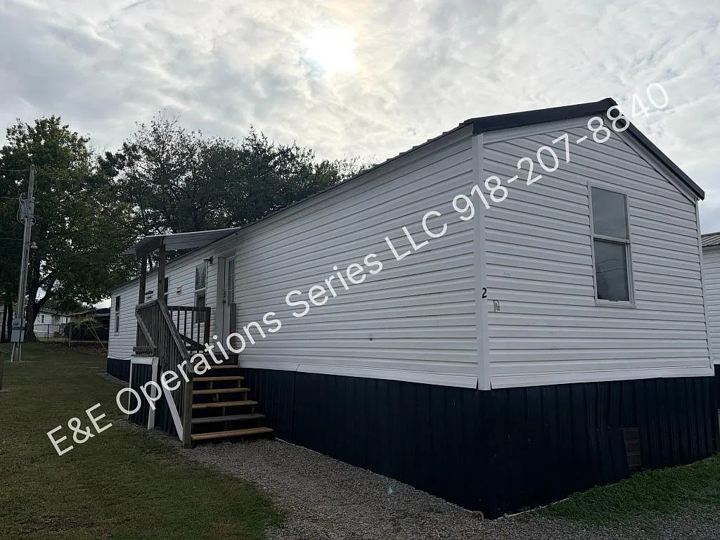 1219 W Choctaw #2, Tahlequah OK — Photo 1