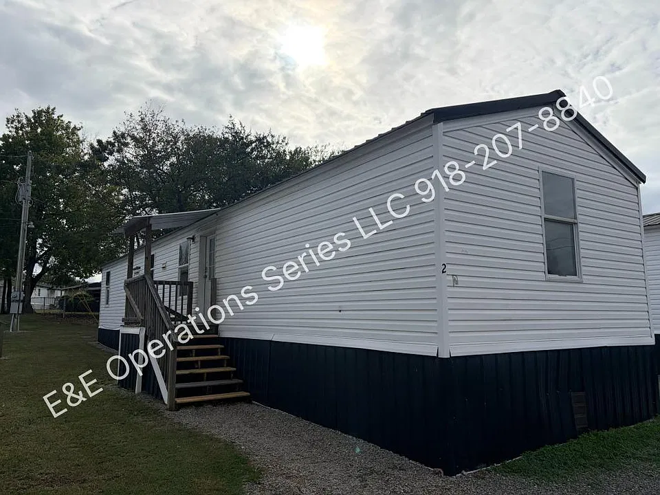 1219 W Choctaw St #2