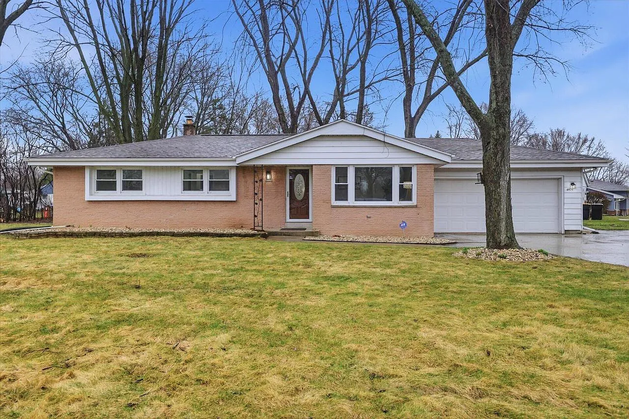 4979 West Dean ROAD photo 1