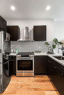 5th image of 101 E 10th St APT 7G