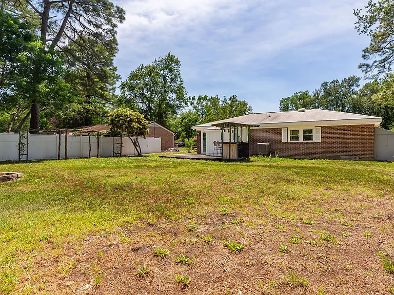 4070 Long Line Ln — Photo 33