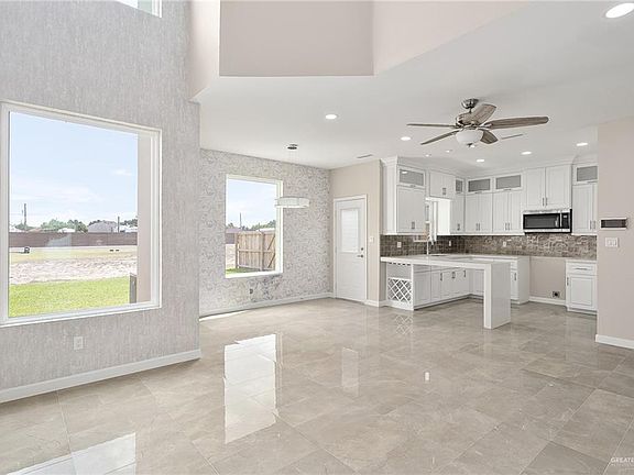 3rd image of 2230 Corales St