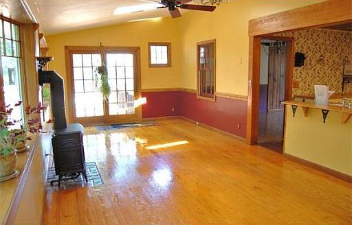 4th image of 95 Ponderosa Dr