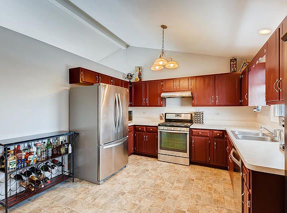 4th image of 6907 Great Falls Dr
