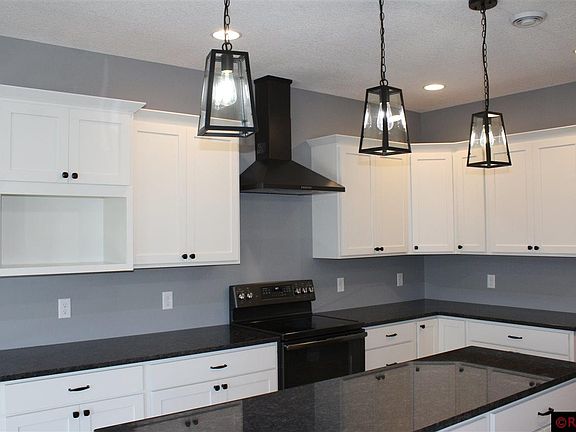 3rd image of 244 Foxfire Dr
